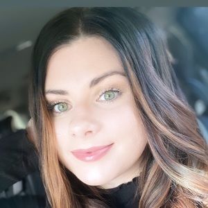 Meet your Posher, Jillian